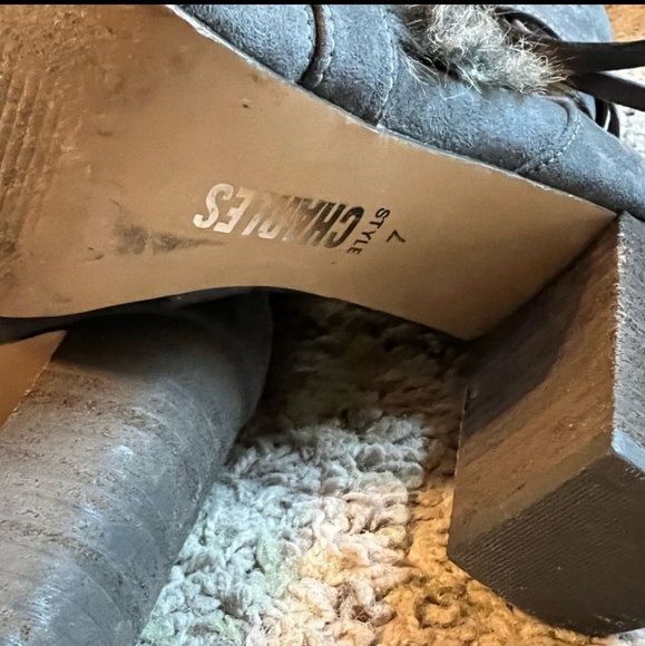 🅴 Charles By Charles David Alberta Bootie - Picture 6 of 11